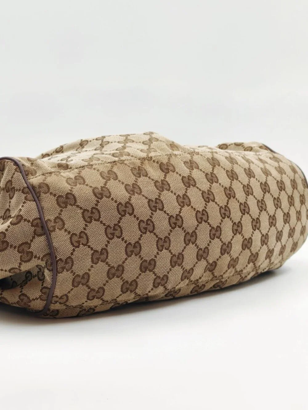 Gucci GG Canvas Sukey Large Shoulder Bag Beige Brown Monogram Leather Trim